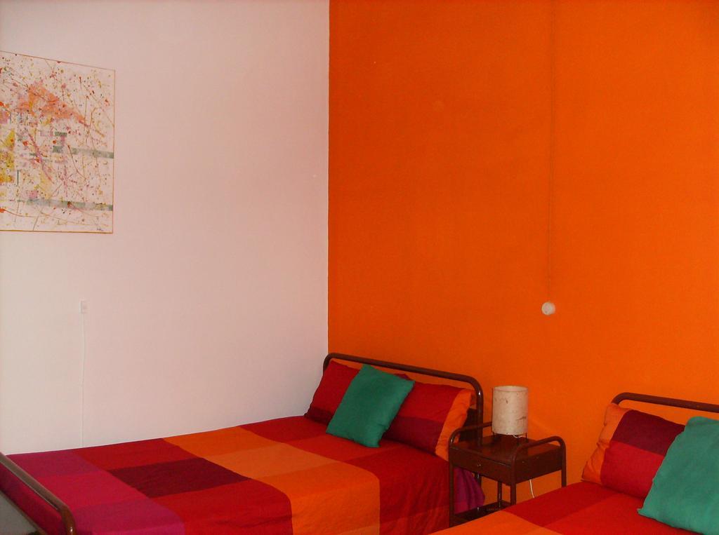 Dias E Dominguez Hostel Lisbon Bilik gambar